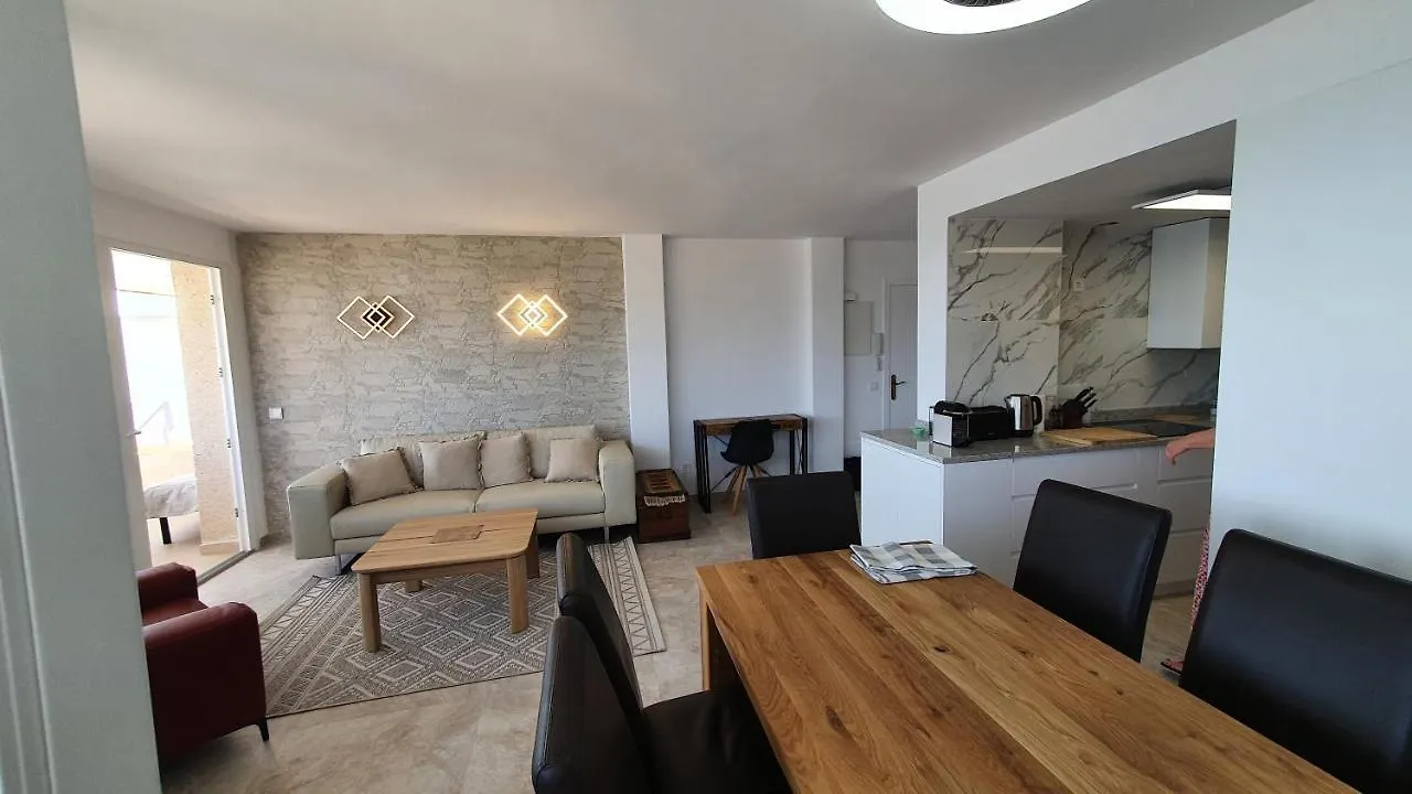 Apartamento Torre Bona - Seafront, 10 Meters From The Beach! Son Servera  0*, Son Servera (Mallorca)